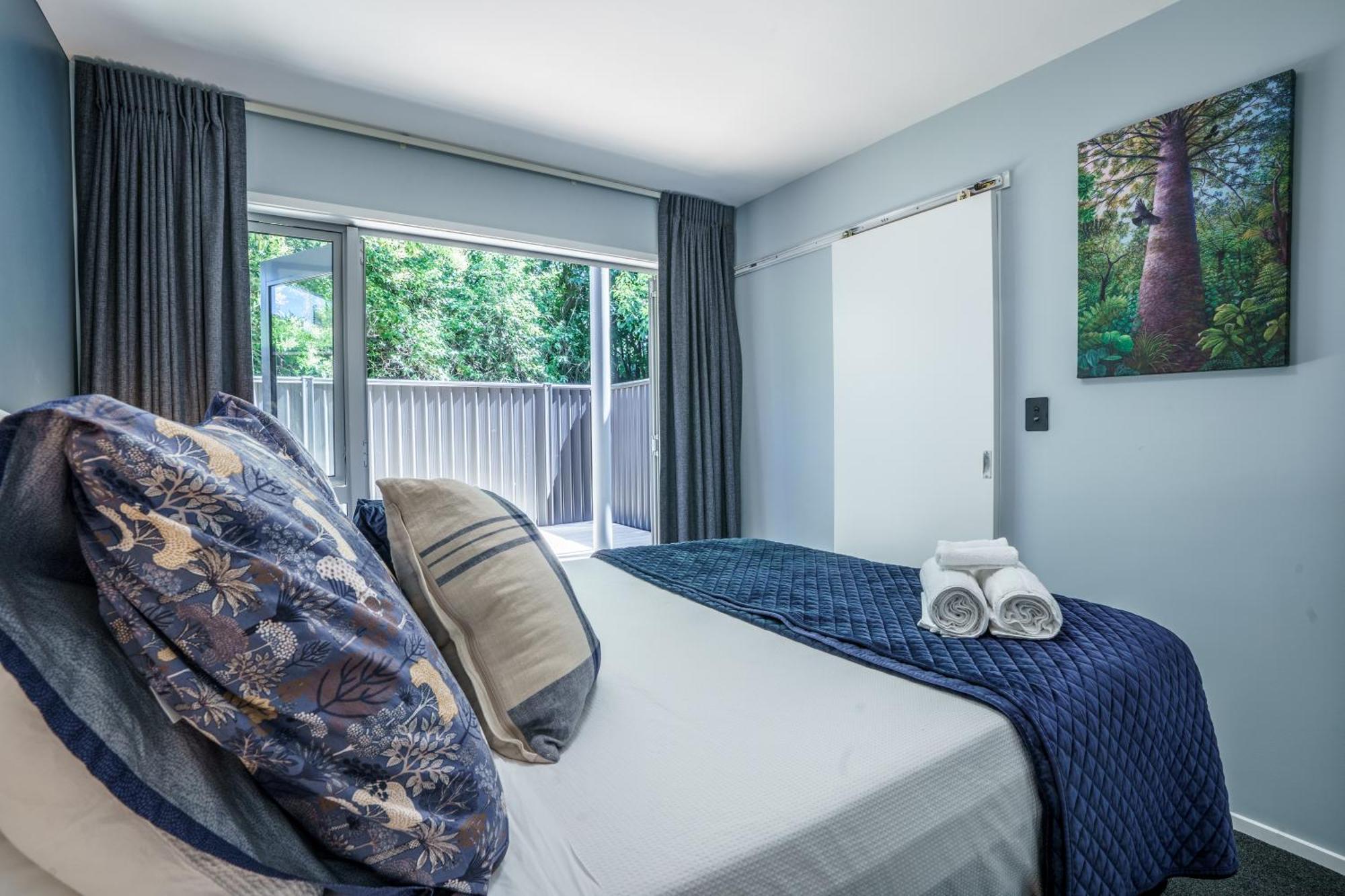 Auckland City Escape Modern Home With Spa Pool Exterior photo